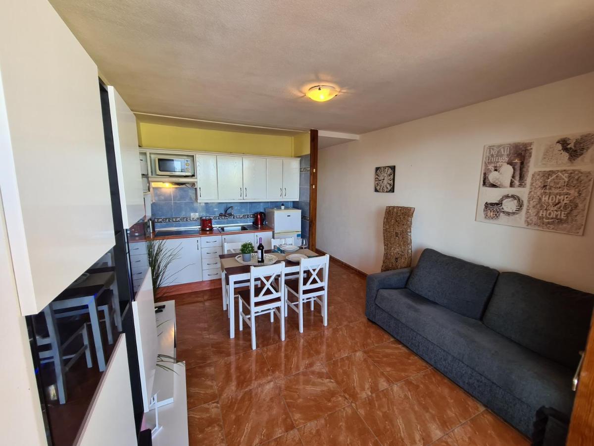 Ferienwohnung Vida Loca Only 190 Meters To The Sea, Balcony, Sea View, Pool, Wifi Playa Feñabe Exterior foto